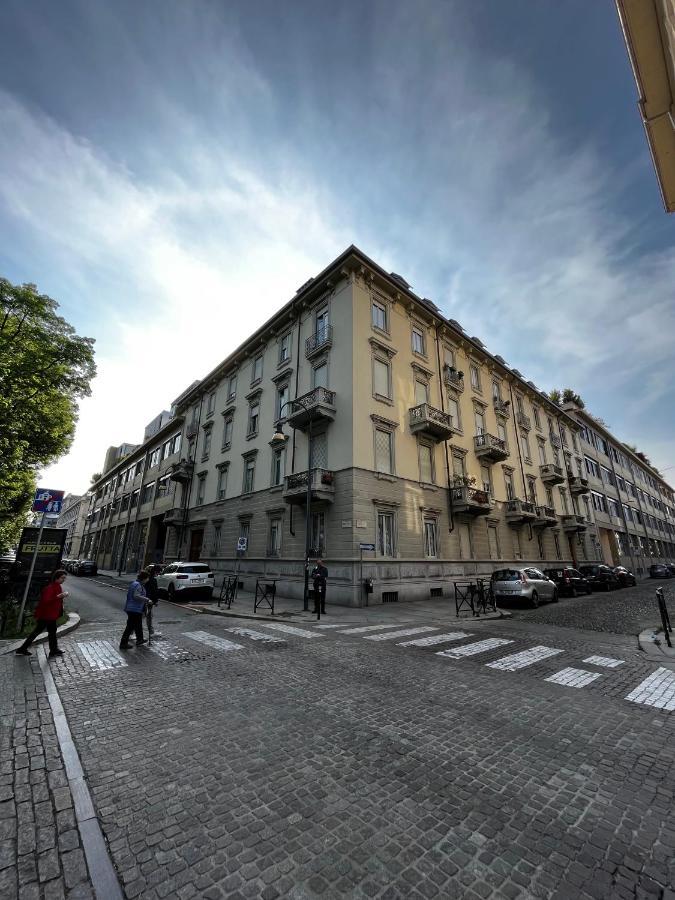 Elegante E Accogliente Appartamento A Torino المظهر الخارجي الصورة